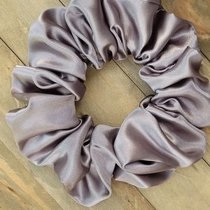 Satin Scrunchies Large Gray